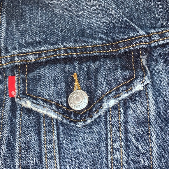 Levi’s Jacket - Picture 7 of 8